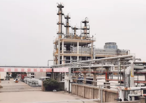 Tin tức công ty mới nhất về Propylene Glycol Monobutyl Ether: Một Dung Môi Đa Năng cho Ứng Dụng Công Nghiệp và Thương Mại